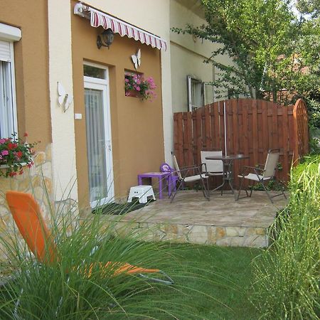 Kitti Apartman Балатонбоглар Номер фото