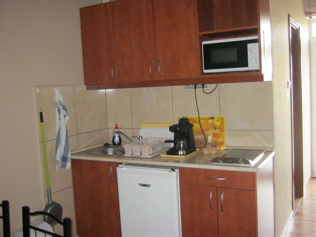 Kitti Apartman Балатонбоглар Номер фото
