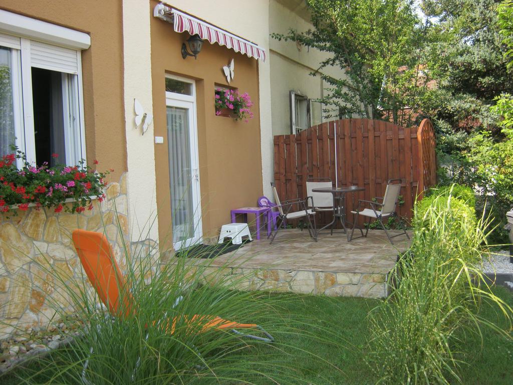 Kitti Apartman Балатонбоглар Номер фото
